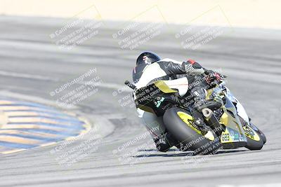 media/Nov-02-2025-CVMA (Sun) [[337aff29ab]]/Race 5-Amateur Formula Middleweight/